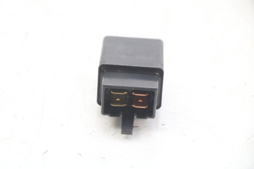 photo de ELECTRICAL RELAY HONDA FES PANTHEON 2T 125 (1998 - 2002) - Component detail