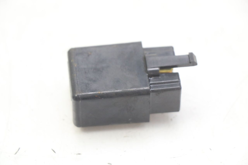 photo de ELECTRICAL RELAY HONDA FES PANTHEON 2T 125 (1998 - 2002) - Zoom on usage condition