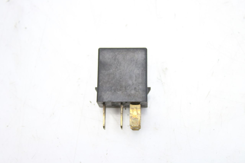 photo de ELECTRIC RELAY HONDA FES S-WING SWING ABS 125 (2007 - 2015) - Alternative perspective