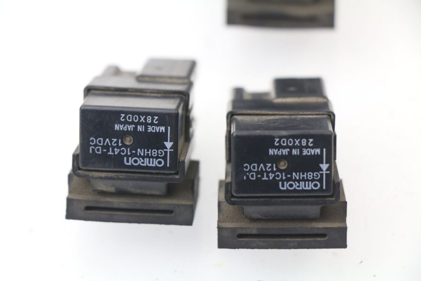 photo de ELECTRICAL RELAY YAMAHA FJR ABS 1300 (2006 - 2012) - Fixing points details