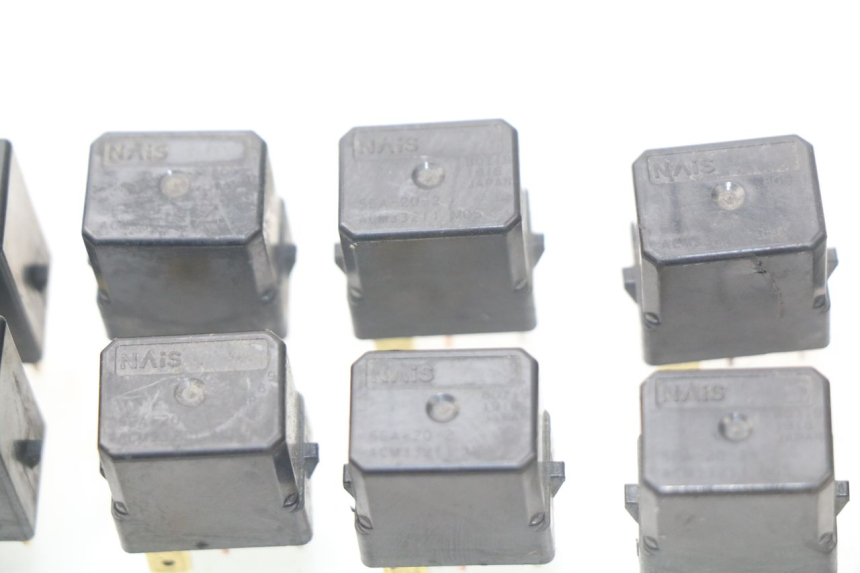 photo de ELECTRICAL RELAY YAMAHA FJR ABS 1300 (2006 - 2012) - Alternative perspective