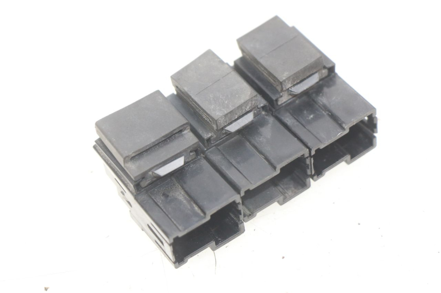 photo de ELECTRIC RELAY YAMAHA FJR ABS 1300 (2016 - 2020) - Zoom on usage condition