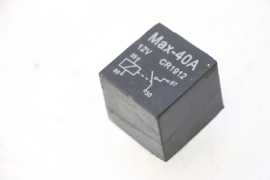 photo de RELAY KAWASAKI GPX F ZX750F 750 (1986 - 1990) - Main view
