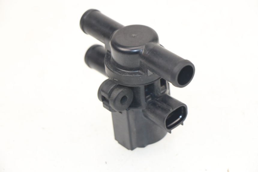 photo de RELAY SUZUKI GSR 750 (2011 - 2017) - Alternative perspective