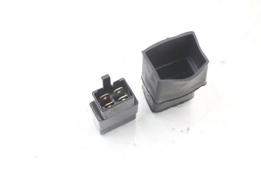 photo de RELAY HONDA NES AROBASE 125 (2000 - 2003) - Zoom on usage condition