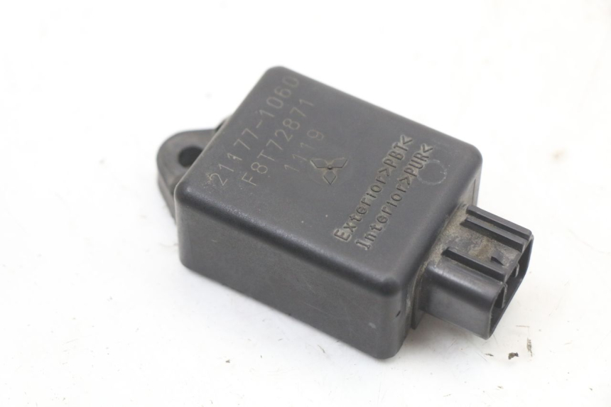 photo de ELECTRICAL RELAY KAWASAKI ZR7 ZR-7 S 750 (1999 - 2004) - Main view