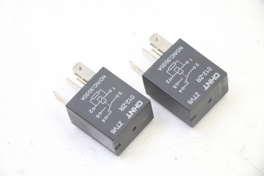 photo de ELECTRICAL RELAY PEUGEOT KISBEE 2T 50 (2018 - 2022) - Component detail