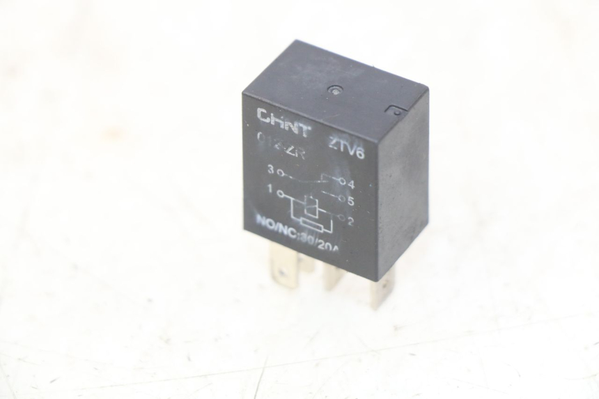 photo de ELECTRICAL RELAY PEUGEOT KISBEE 4T 50 (2018 - 2022) - Zoom on usage condition