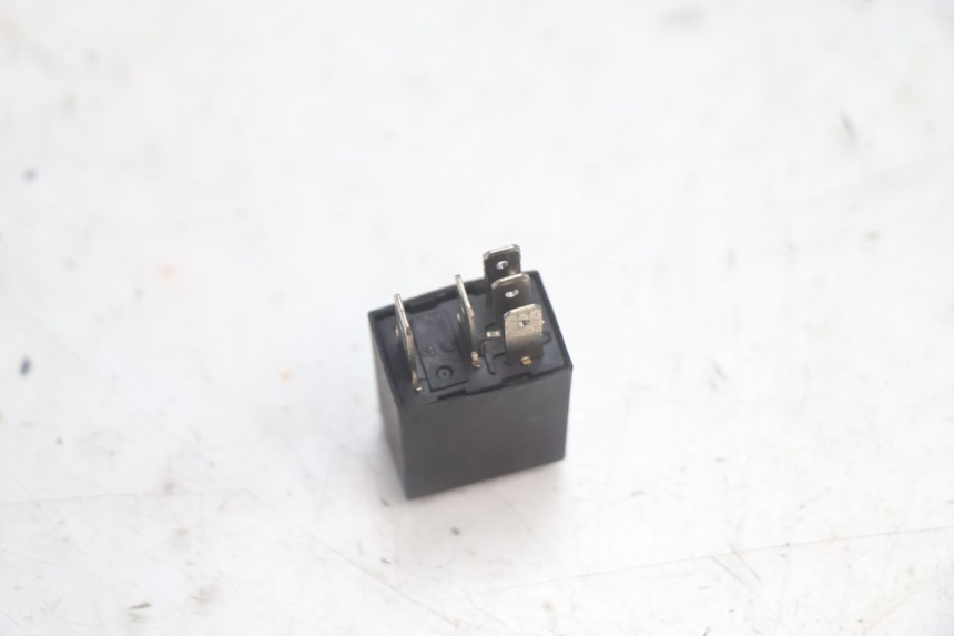 photo de ELECTRICAL RELAY PEUGEOT KISBEE 4T 50 (2018 - 2022) - Zoom on usage condition