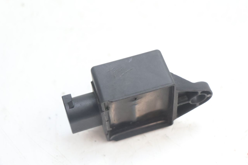 photo de RELAY PEUGEOT LUDIX ONE 14P 50 (2004 - 2013) - Alternative perspective