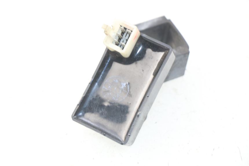 photo de RELAY SYM MIO 100 (2006 - 2017) - Zoom on usage condition