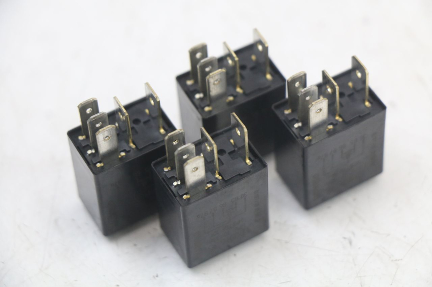 photo de RELAY PIAGGIO MP3 HPE 350 (2018 - 2020) - Component detail