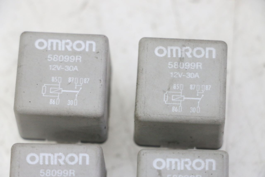 photo de ELECTRIC RELAY PIAGGIO MP3 LT 300 (2010 - 2016) - Alternative perspective