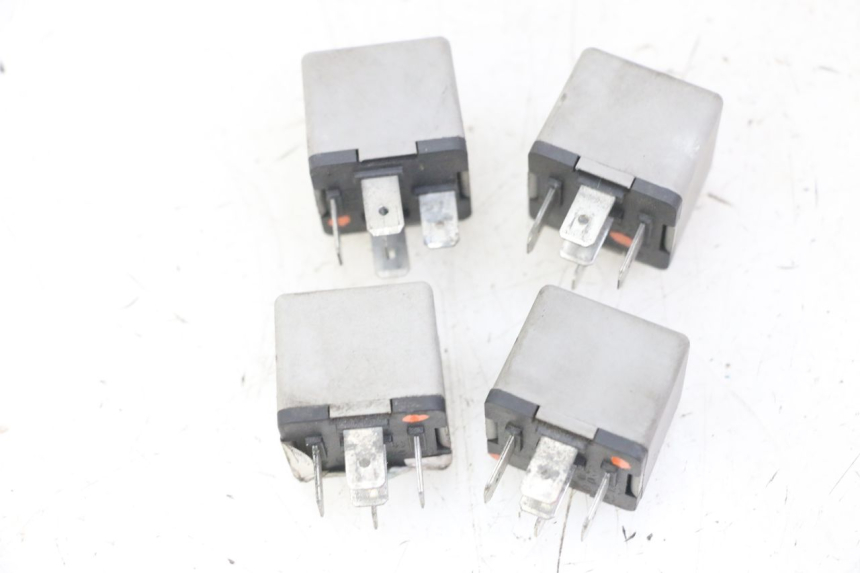 photo de ELECTRICAL RELAY PIAGGIO MP3 LT 300 (2010 - 2016) - Zoom on usage condition