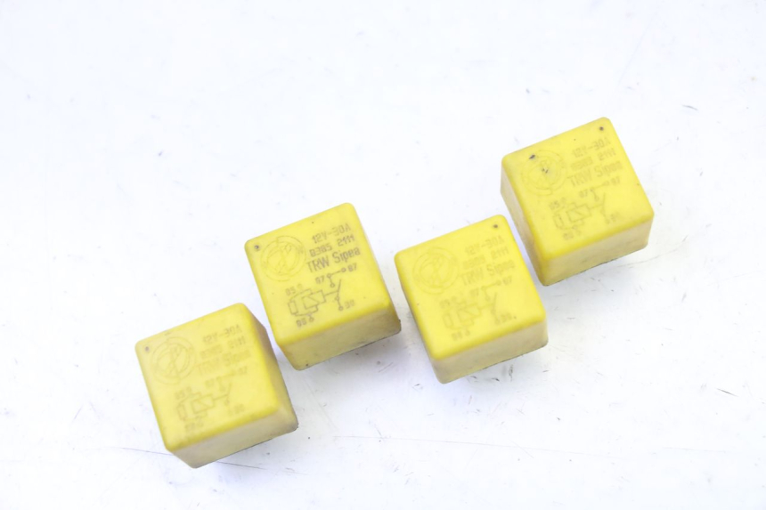 photo de ELECTRICAL RELAY PIAGGIO MP3 LT 300 (2010 - 2016) - Zoom on usage condition