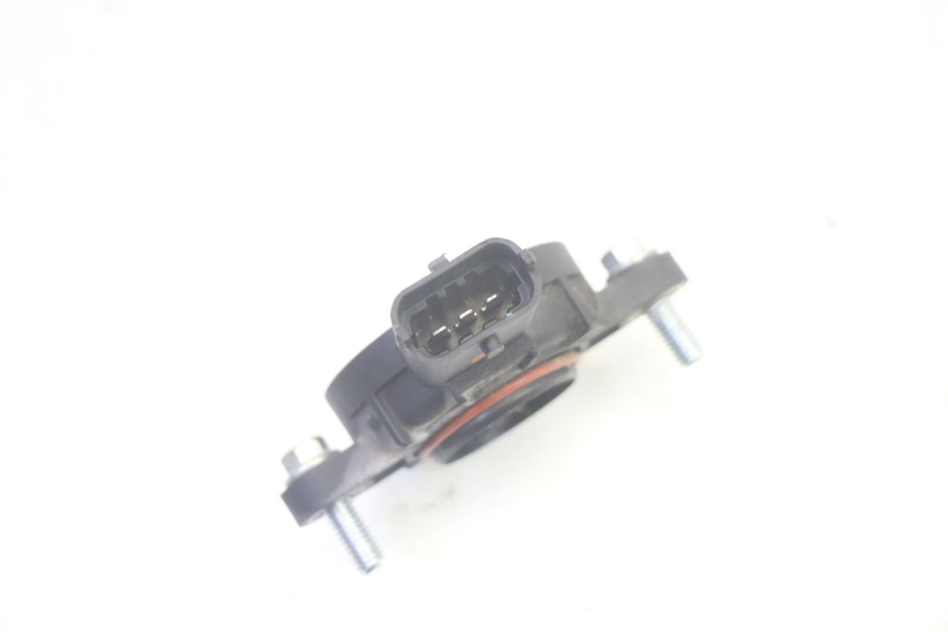 photo de ELECTRICAL RELAY PIAGGIO MP3 LT 400 (2007 - 2012) - Alternative perspective