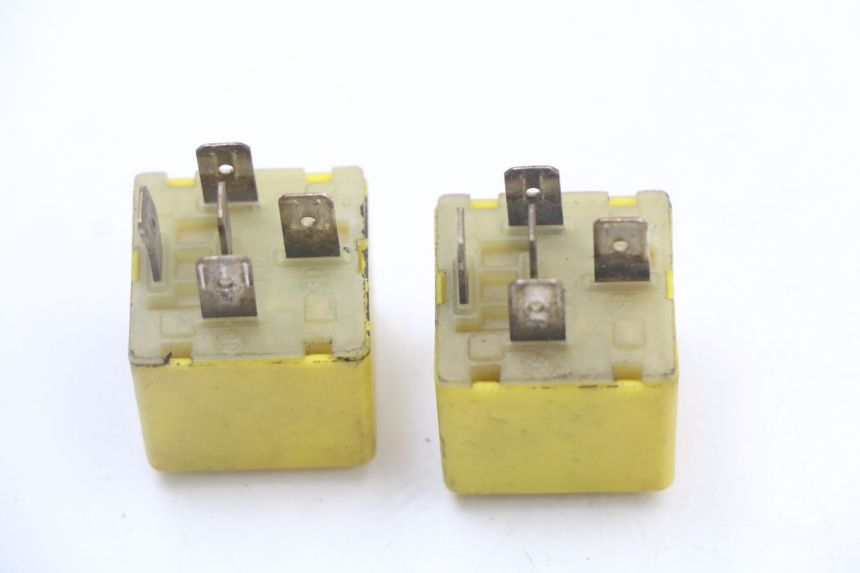 photo de ELECTRICAL RELAY PIAGGIO MP3 125 (2006 - 2014) - Component detail
