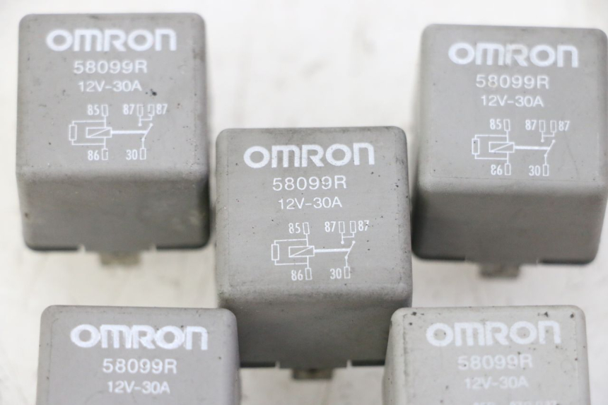 photo de ELECTRICAL RELAY PIAGGIO MP3 500 (2011 - 2015) - Component detail