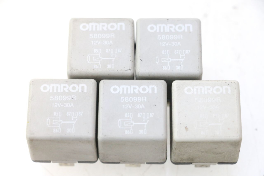 photo de ELECTRICAL RELAY PIAGGIO MP3 500 (2011 - 2015) - Main view