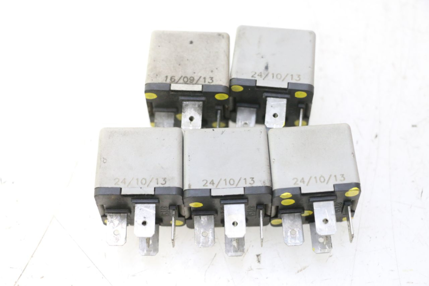photo de ELECTRICAL RELAY PIAGGIO MP3 500 (2011 - 2015) - Component detail