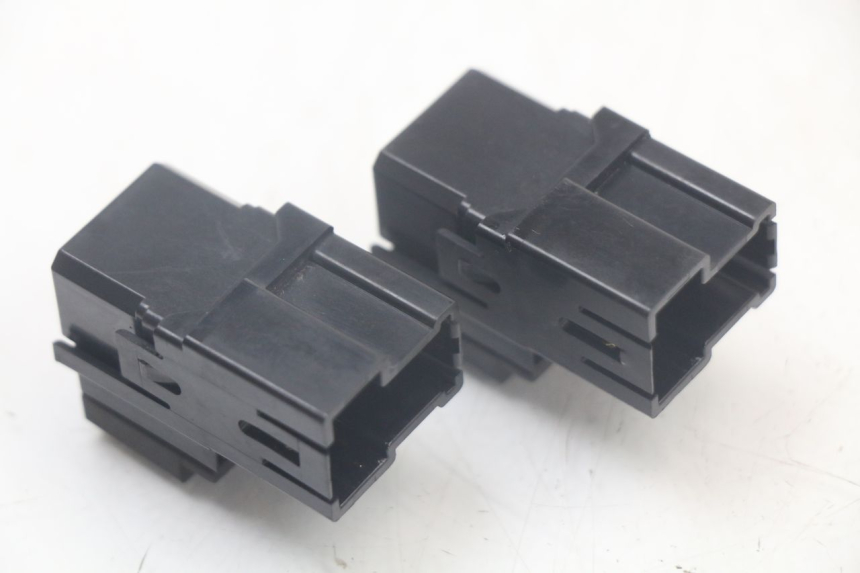 photo de ELECTRICAL RELAY YAMAHA MT-07 MT07 ABS 700 (2014 - 2017) - Alternative perspective