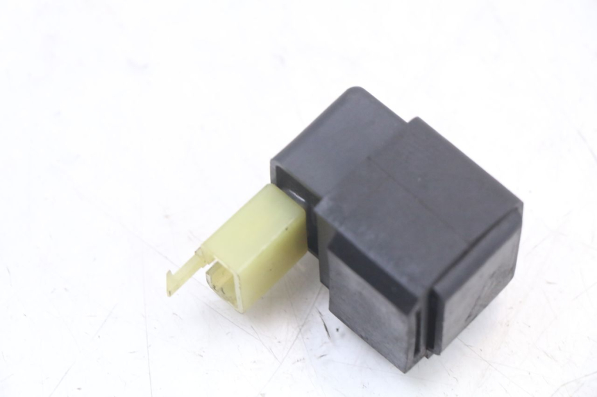 photo de ELECTRIC RELAY HONDA NTV DEAUVILLE 650 (1998 - 2001) - Component detail