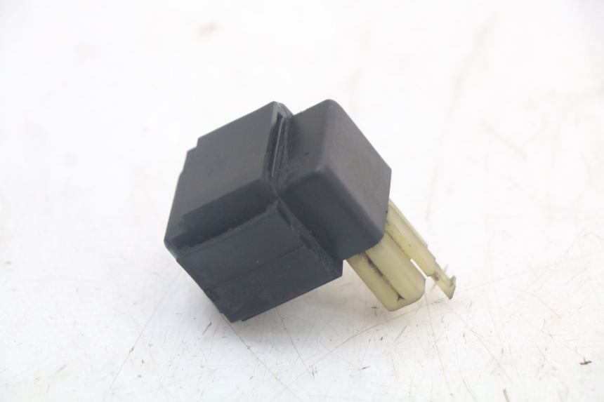 photo de ELECTRIC RELAY HONDA NTV DEAUVILLE 650 (1998 - 2001) - Zoom on usage condition