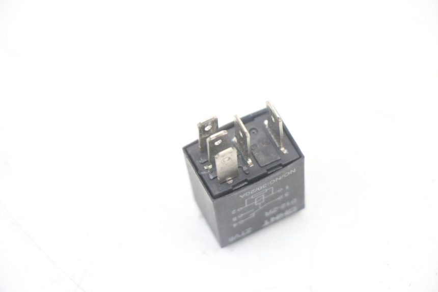 photo de ELECTRICAL RELAY PEUGEOT KISBEE 4T 50 (2018 - 2022) - Zoom on usage condition