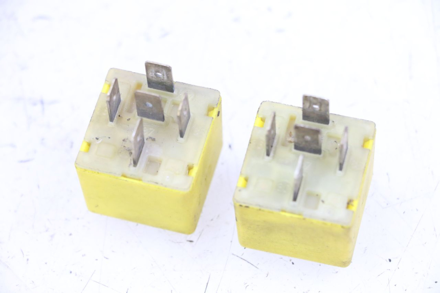 photo de ELECTRICAL RELAY PIAGGIO MP3 125 (2006 - 2014) - Component detail