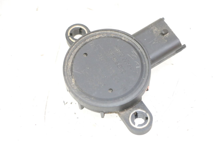 photo de ELECTRICAL RELAY PIAGGIO MP3 125 (2006 - 2014) - Main view