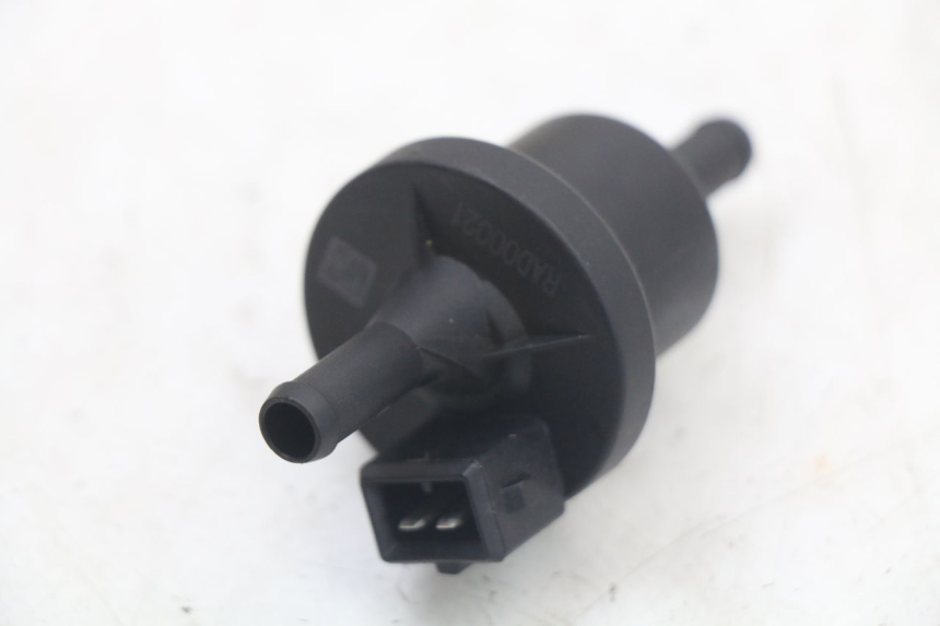 photo de RELAY ROYAL ENFIELD CONTINENTAL GT 650 (2019 - 2024) - Zoom on usage condition