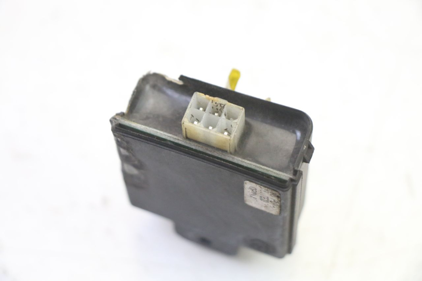 photo de RELAY PEUGEOT SATELIS 250 (2006 - 2012) - Technical close-up