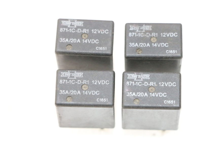 photo de RELAY PEUGEOT SATELIS 125 (2013 - 2018) - Alternative perspective