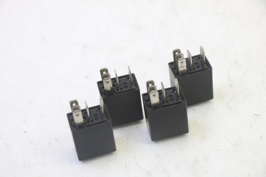 photo de RELAY PEUGEOT SATELIS 125 (2013 - 2018) - Technical close-up