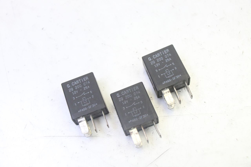 photo de ELECTRICAL RELAY PEUGEOT SATELIS 125 (2010 - 2012) - Component detail