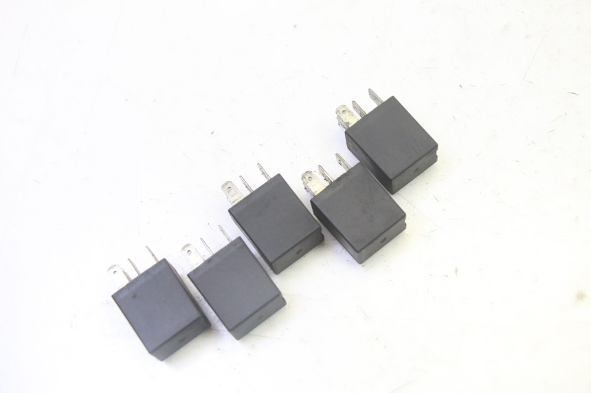 photo de RELAY PEUGEOT SATELIS 125 (2013 - 2018) - Component detail