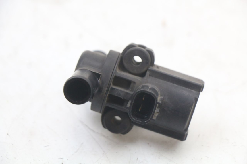 photo de RELAY SUZUKI GSR 750 (2011 - 2017) - Alternative perspective