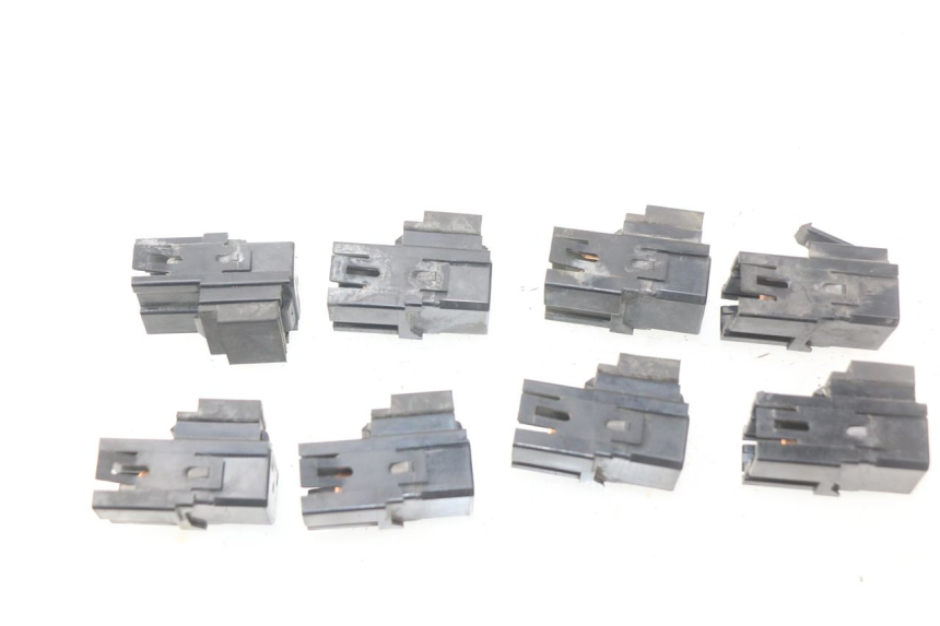 photo de ELECTRICAL RELAY YAMAHA TDM ABS 900 (2002 - 2014) - Alternative perspective