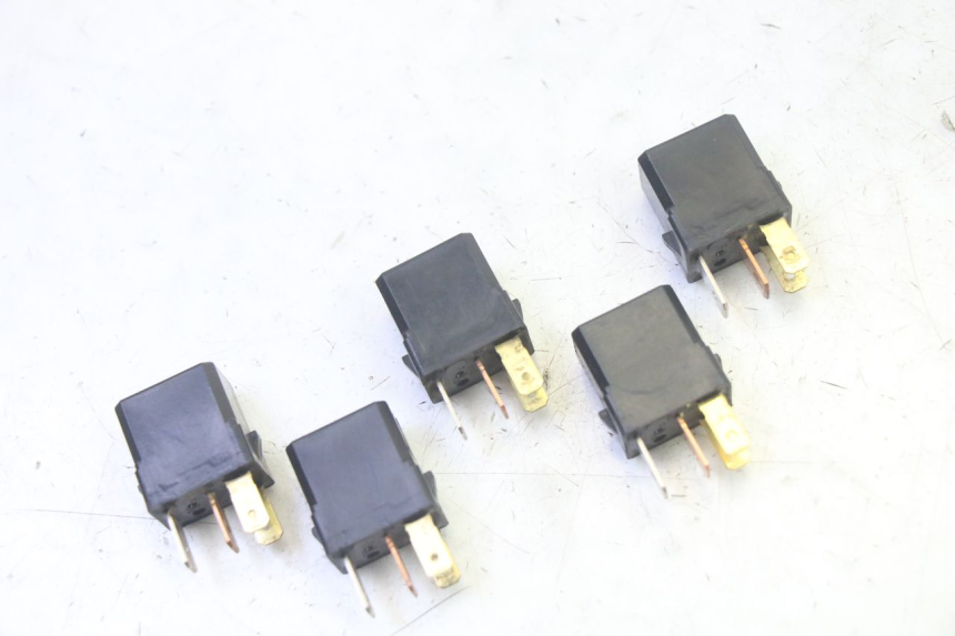 photo de ELECTRICAL RELAY YAMAHA TDM ABS 900 (2002 - 2014) - Main view