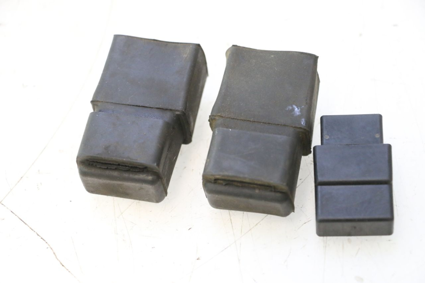 photo de ELECTRICAL RELAY HONDA VFR FI RC46 800 (1998 - 2001) - Component detail