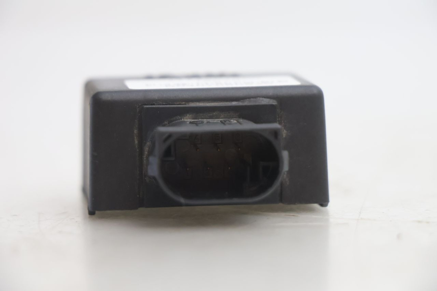 photo de ELECTRICAL RELAY PEUGEOT VIVACITY 50 (2004 - 2009) - Alternative perspective