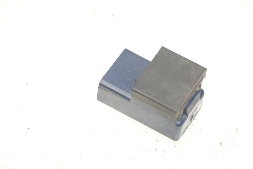 photo de ELECTRICAL RELAY YAMAHA X-CITY XCITY 125 (2007 - 2013) - Alternative perspective