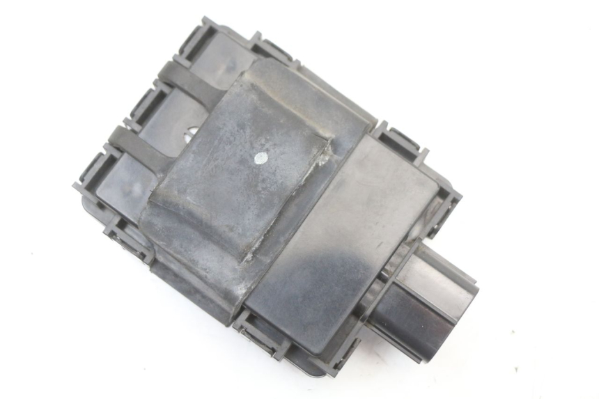 photo de ELECTRIC RELAY YAMAHA XMAX X-MAX ABS 125 (2017 - 2020) - Alternative perspective