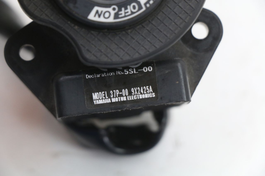 photo de ELECTRICAL RELAY YAMAHA X-MAX XMAX 125 (2010 - 2013) - Technical close-up