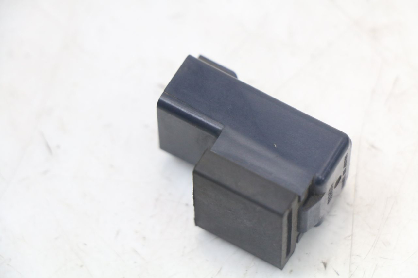 photo de ELECTRICAL RELAY YAMAHA X-MAX XMAX 250 (2006 - 2009) - Alternative perspective
