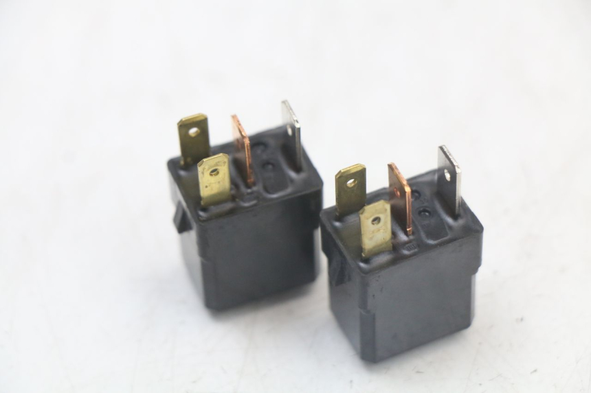 photo de ELECTRICAL RELAY YAMAHA X-MAX XMAX 250 (2006 - 2009) - Component detail