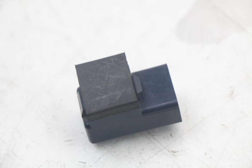 photo de ELECTRICAL RELAY YAMAHA XMAX X-MAX 125 (2006 - 2009) - Alternative perspective