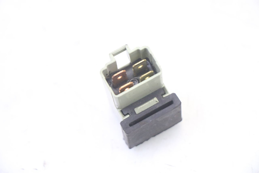 photo de ELECTRICAL RELAY YAMAHA X-MAX XMAX 125 (2010 - 2013) - Zoom on usage condition