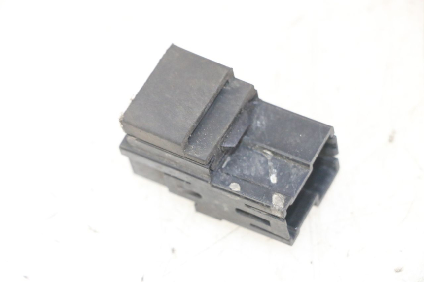 photo de ELECTRICAL RELAY YAMAHA X-MAX XMAX 125 (2010 - 2013) - Zoom on usage condition