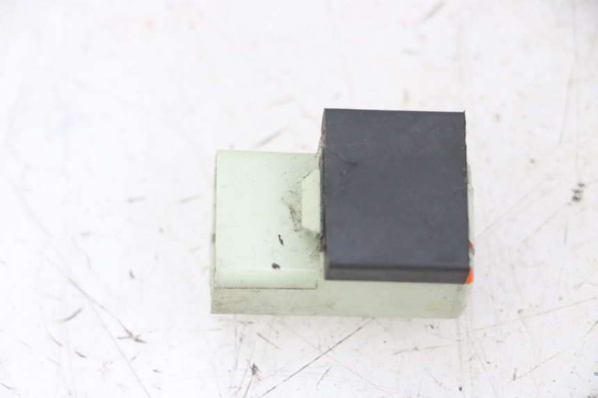 photo de ELECTRICAL RELAY YAMAHA X-MAX XMAX 125 (2010 - 2013) - Zoom on usage condition